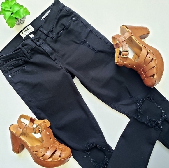 Frame Le Skinny Jeanne Crop Raw Hem Distressed Black Jeans Size 26 - Picture 14 of 14